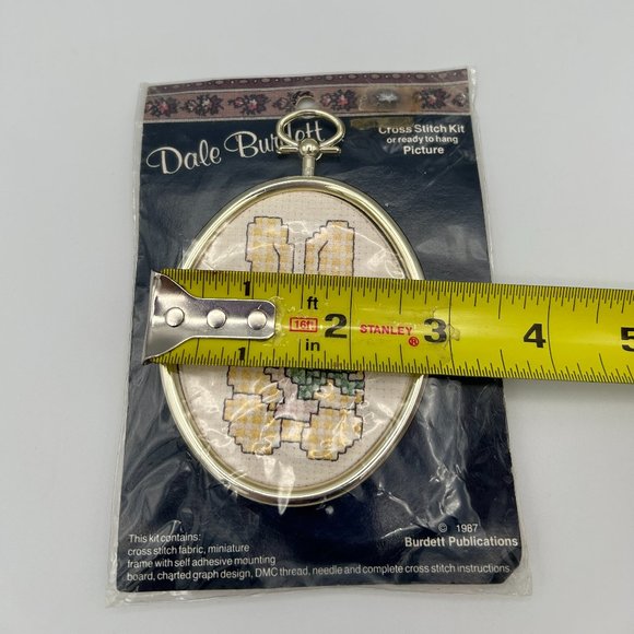 Dale Bundett Cross Stitch Kit CM 863 Gingham Bunny w/ Green Ribbon VTG 80s - Picture 5 of 6